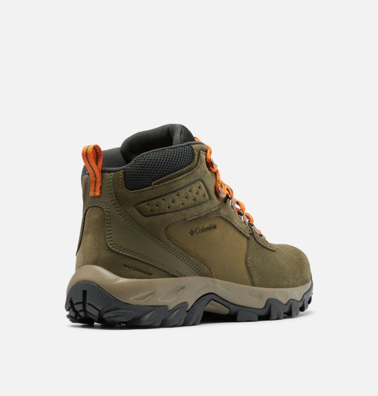 Columbia Newton Ridge™ Plus II Suede Waterproof Men's Hiking Boots Light Orange | EYU138QL